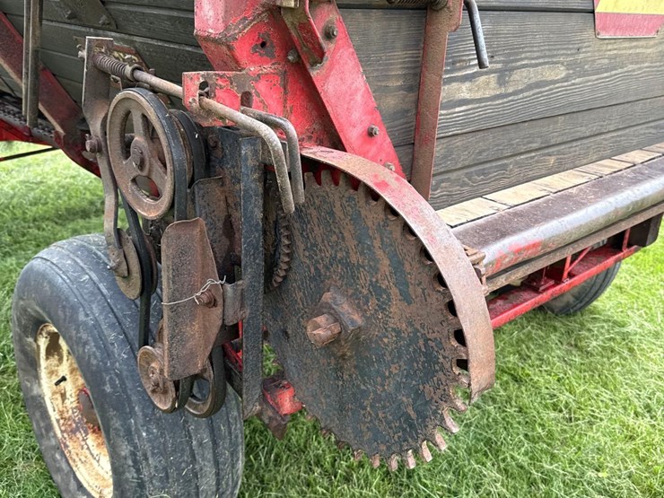 roorda-12ft-rear-unload-silage-wagon-image-14