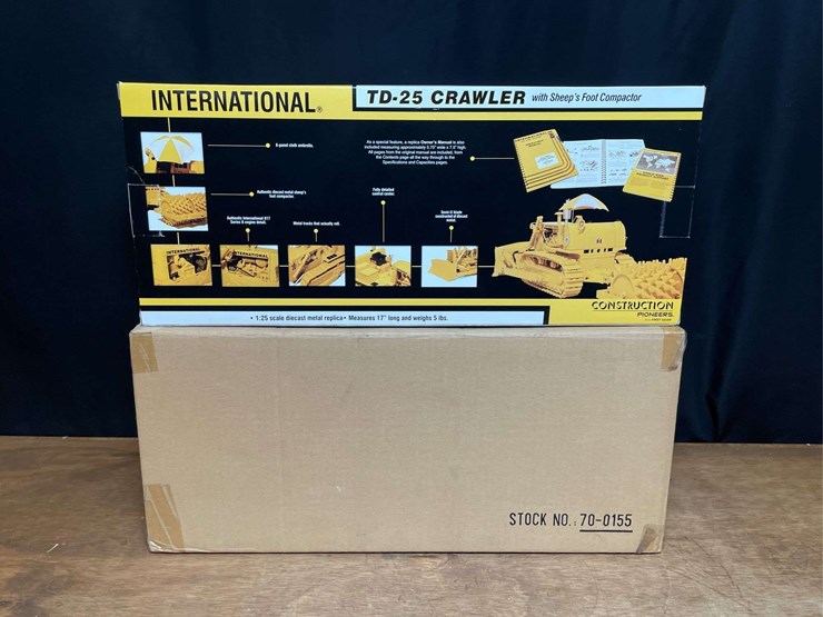 1/25-ih-td25-crawler-w/sheep's-foot-nib-1st-gear-image-11