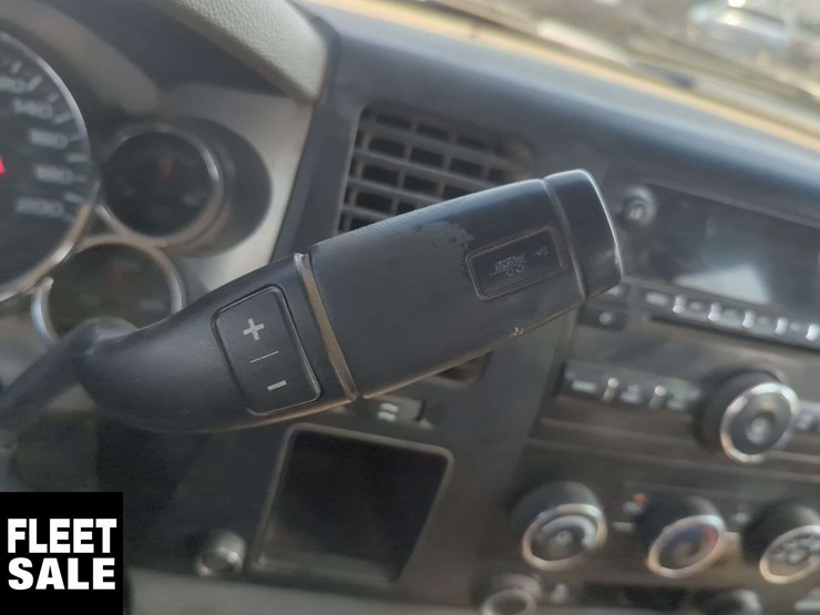 2014-chevrolet-silverado-2500hd-image-10
