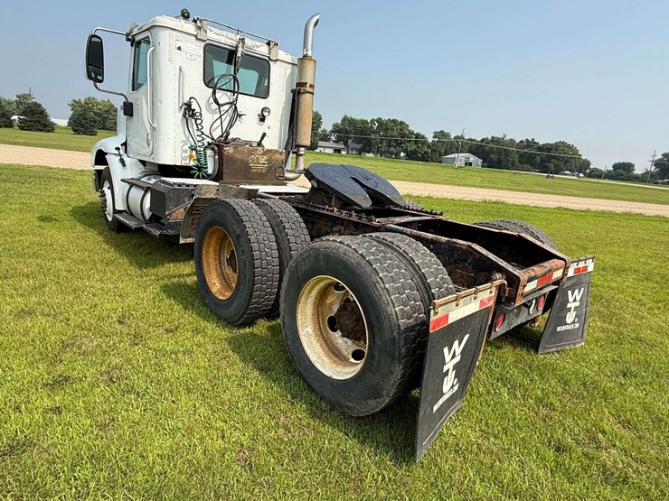 2000-international-9100-image-12