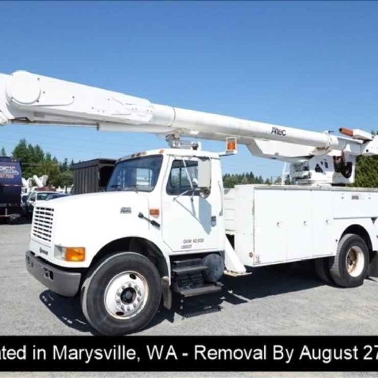 2001 INTERNATIONAL 4700