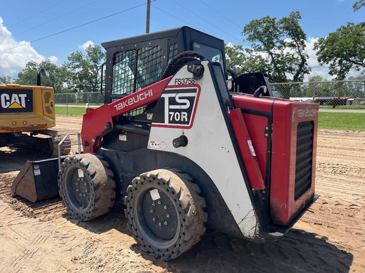 2014-takeuchi-ts70r-image-2
