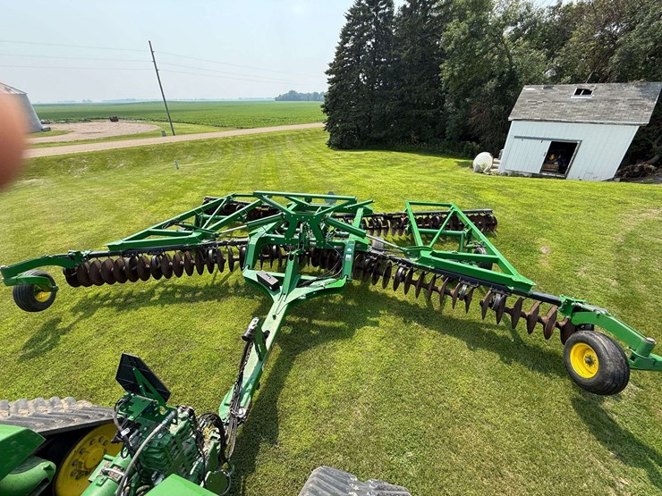2013-john-deere-2623-image-1