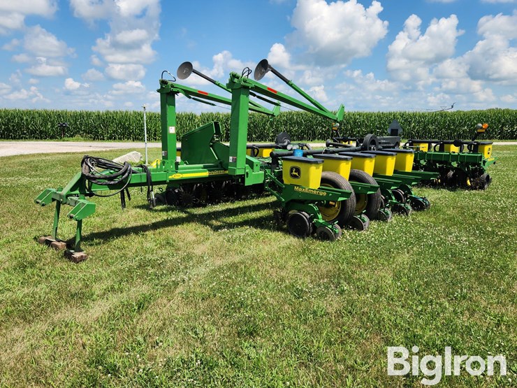 1996-john-deere-7200-image-1