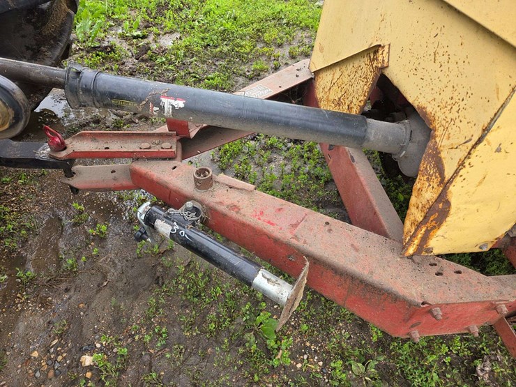 new-holland-355-image-30