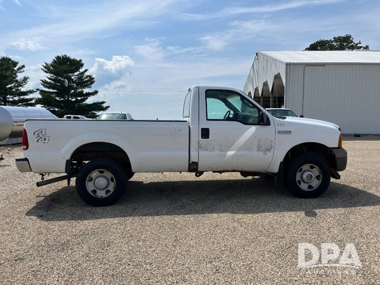 2005-ford-f250-xl-image-8