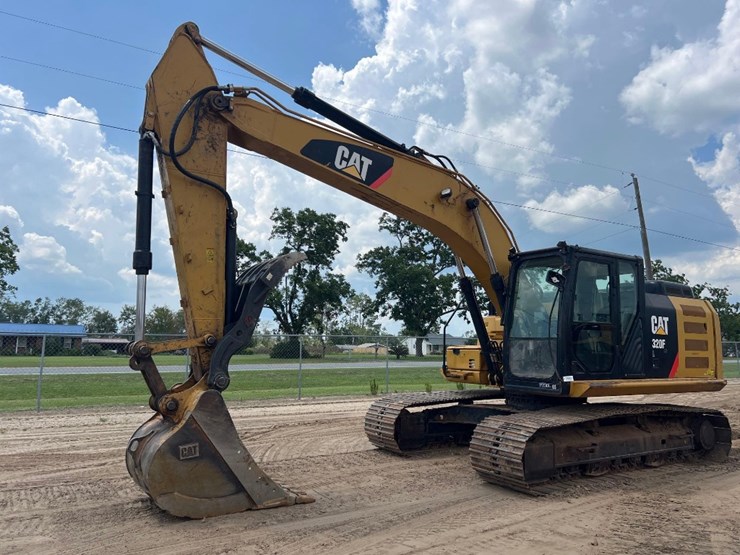 caterpillar-320fl-image-6