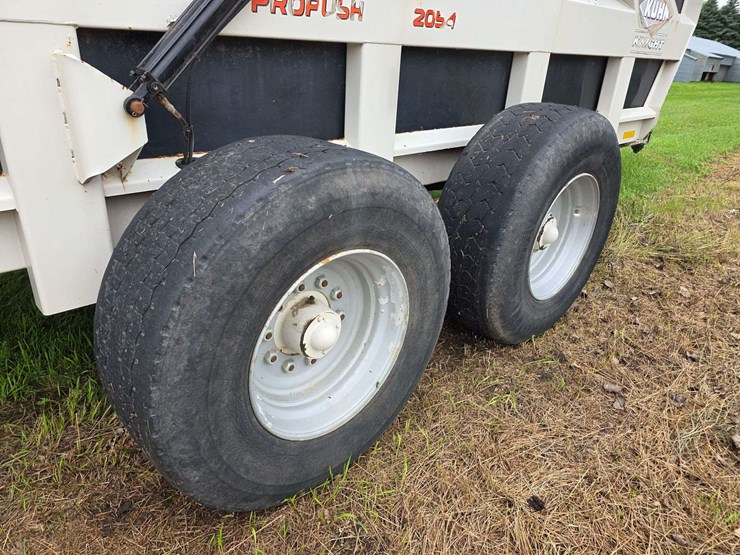 kuhn-knight-2054-image-30