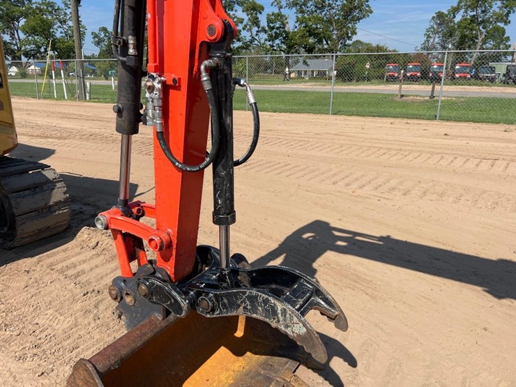 2022-kubota-kx040-4-image-24