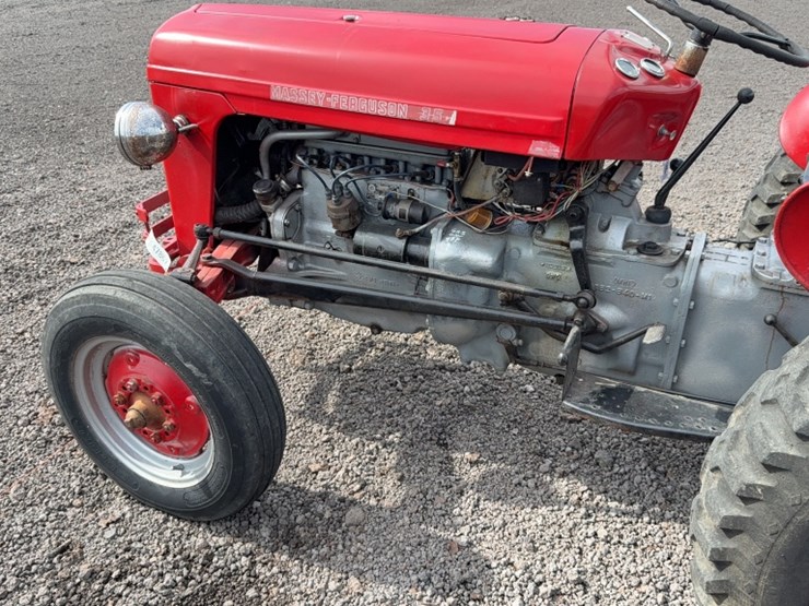 #3052-•-massey-ferguson-35-tractor-image-14