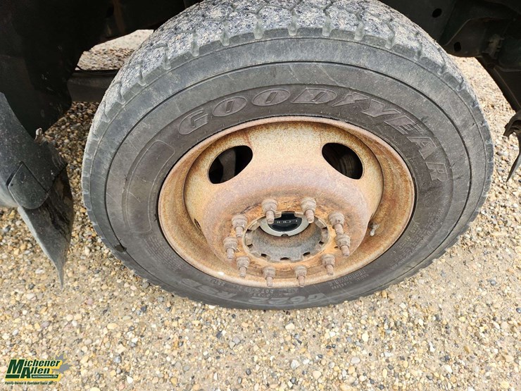 2016-ford-550-image-37