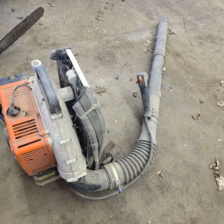 Stihl BR340 Backpack Blower, Runs, but Could use a Tune Up Per Seller