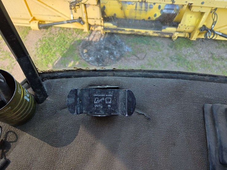 new-holland-tr87-image-52