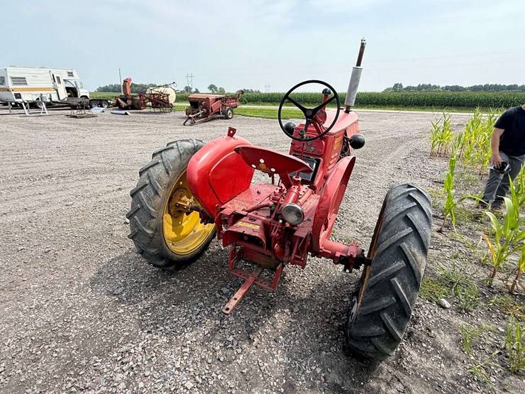 massey-ferguson-22-image-10