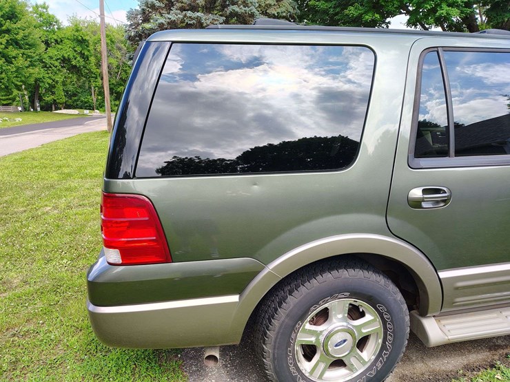 2003-ford-expedition-image-9