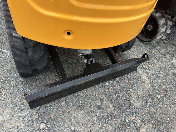 2025-landhero-ldh-kv16-hydraulic-mini-excavator--comes-with-roof,-not-attached-image-8