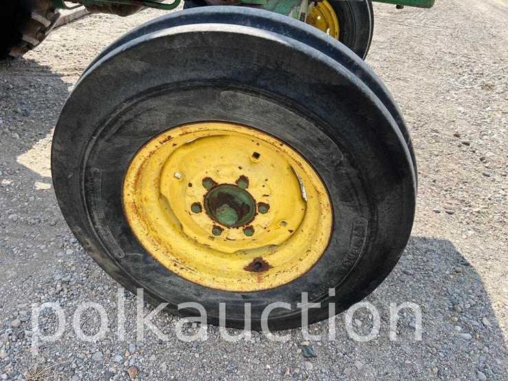 john-deere-2030-image-3