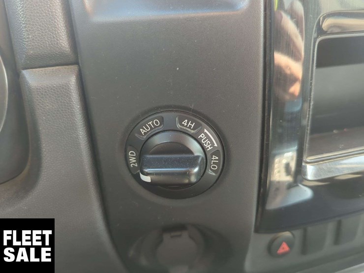 2015-nissan-titan-image-11