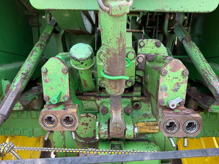 1977-john-deere-4230-image-25