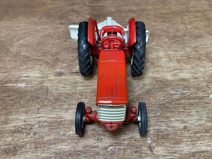 1/16-ih-340-w/blade-ertl-image-10