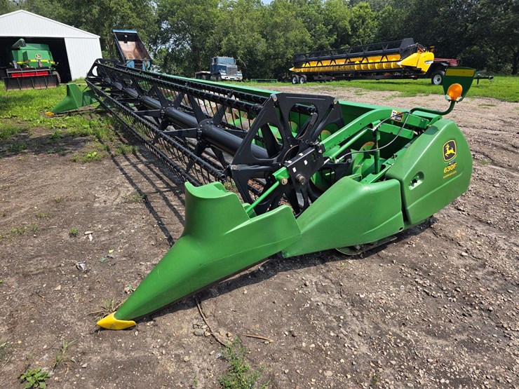 john-deere-630f-image-1