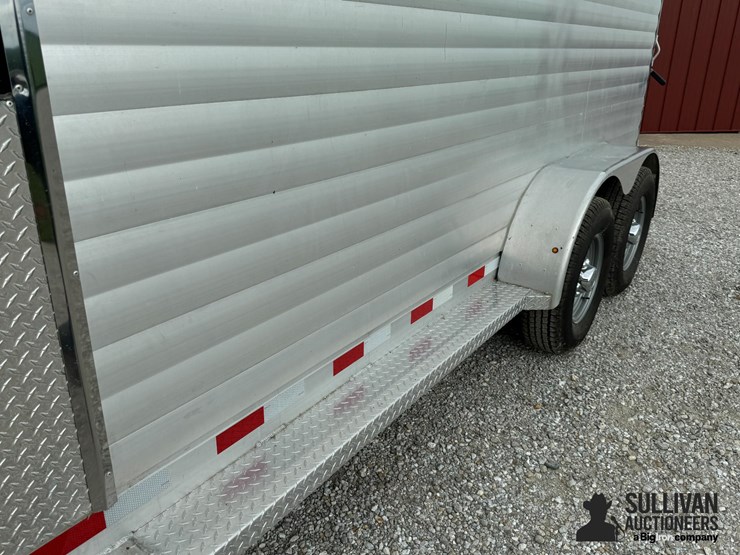 2015-travalong-16'-aluminum-t/a-livestock-trailer-image-12