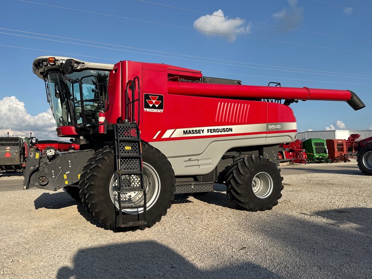 2012-massey-ferguson-9540-image-1