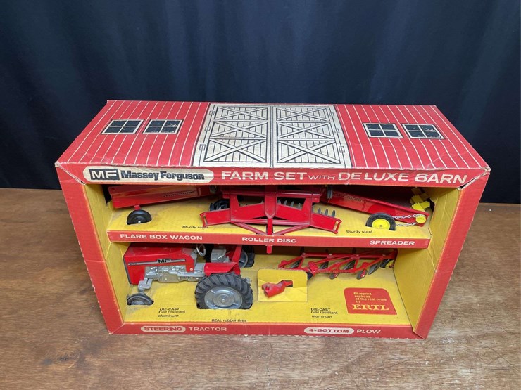 1/16-mf-275-farm-set-nib-ertl-image-7