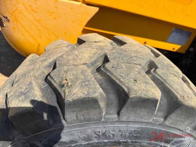 jcb-930-image-12