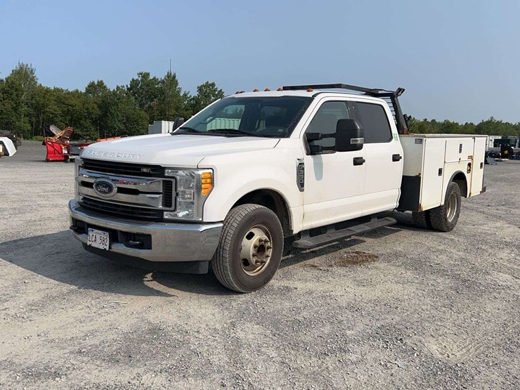 2017-ford-f350-image-1