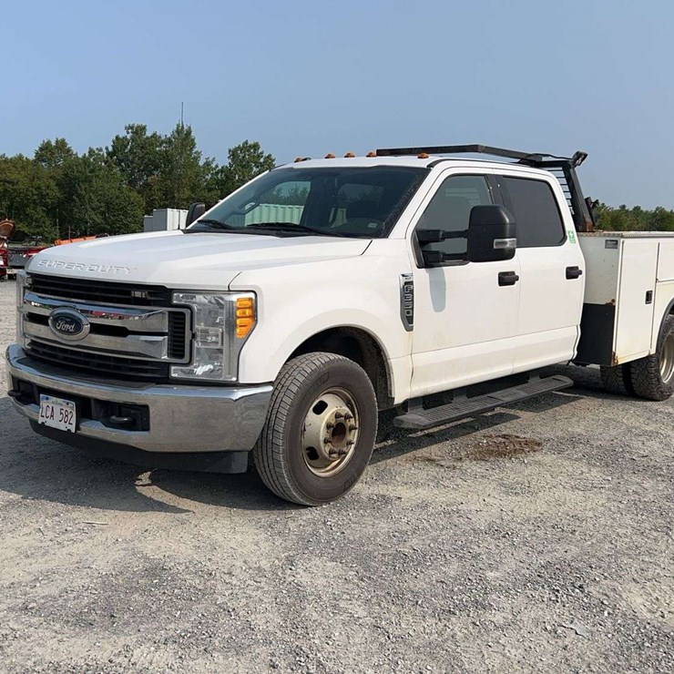 2017 FORD F350