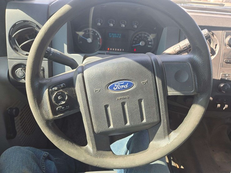 2012-ford-f350-image-22