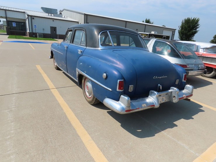 1949-chrysler-windsor-4dr-sedan-image-6