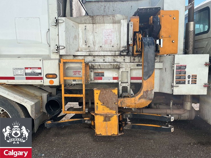2017-international-workstar-7400-image-16