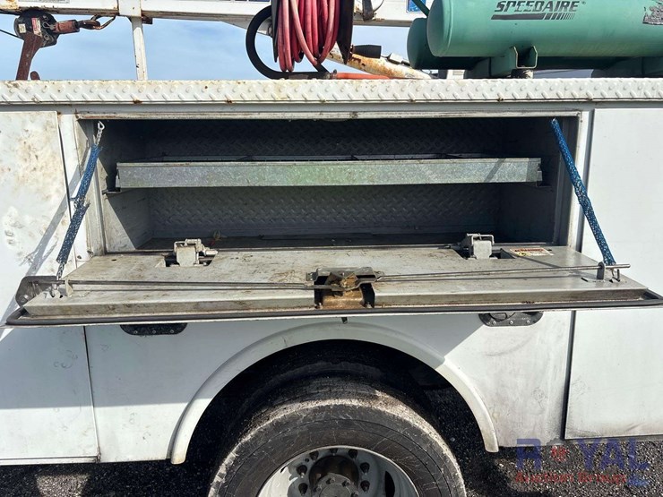 2013-auto-crane-6406h-image-22