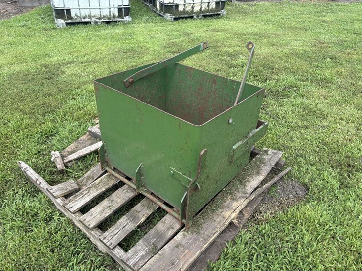 john-deere-3010-image-1