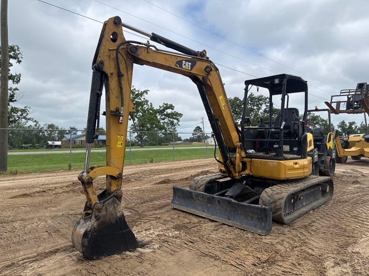 2015-caterpillar-305e2-cr-image-2