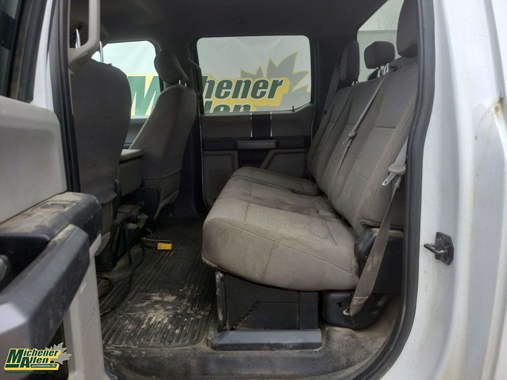 2018-ford-550-image-14