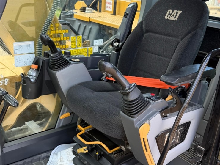 2021-caterpillar-313gc-image-28