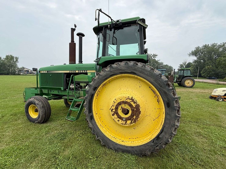 1983-john-deere-4650-image-14