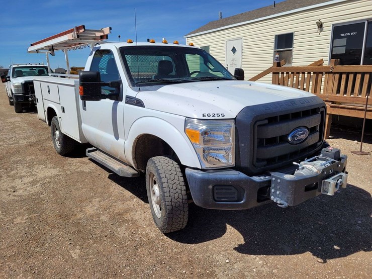 2016-ford-f350-sd-xl-image-2