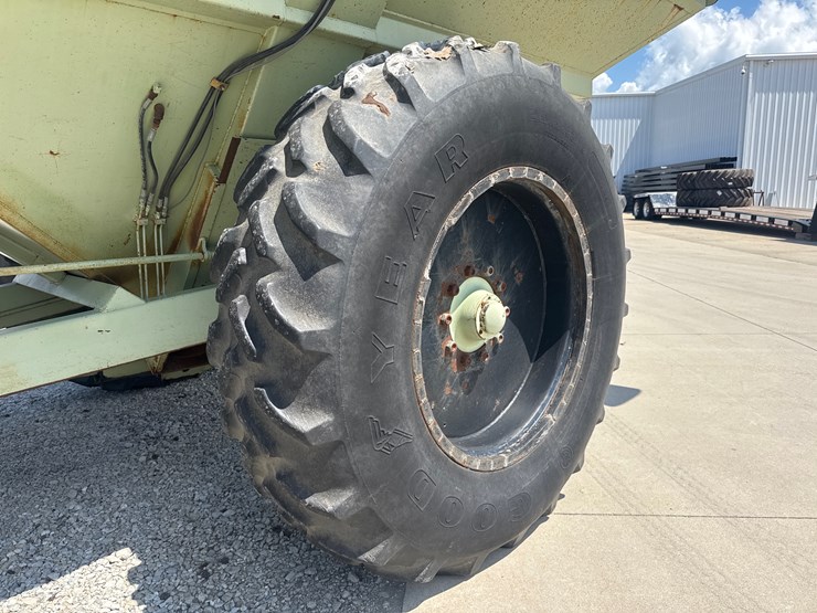 #1084-•-orthman-grain-cart-image-9