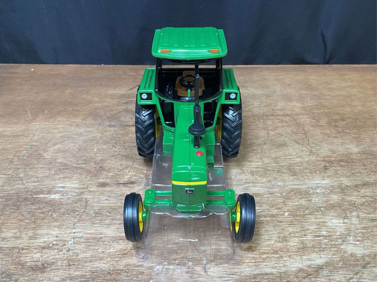 1/16-john-deere-4230-2004-wisconsin-nib-ertl-image-11