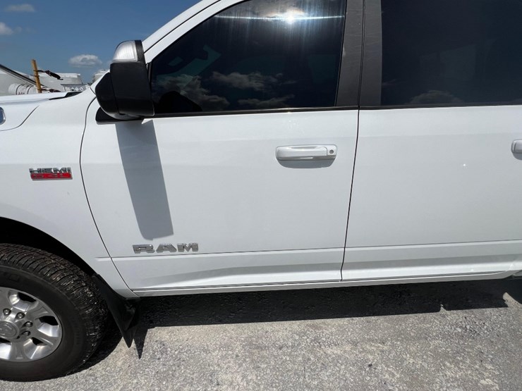 2022-dodge-2500-image-56