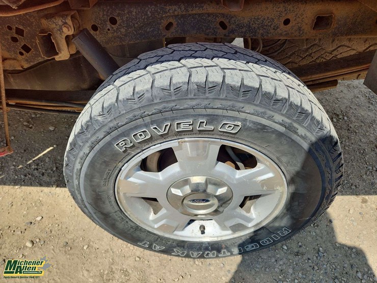 2014-ford-f150-image-30