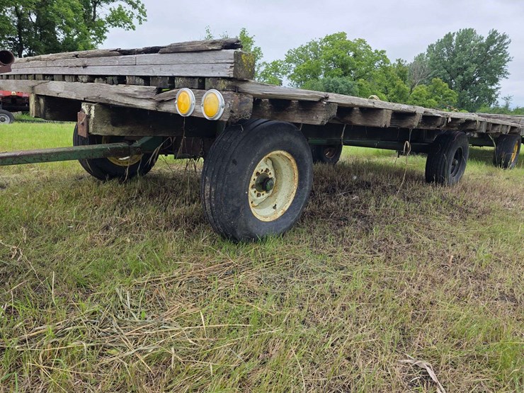 john-deere-running-gear-with-rack,-rack-will-need-work,-11l-15-tires-on-6-bolt-rims,-extendable-hitc-image-13