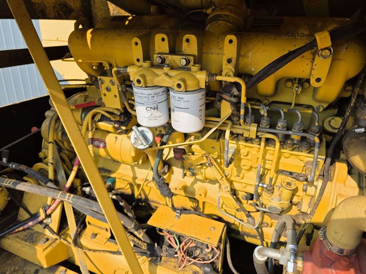 new-holland-tr87-image-22