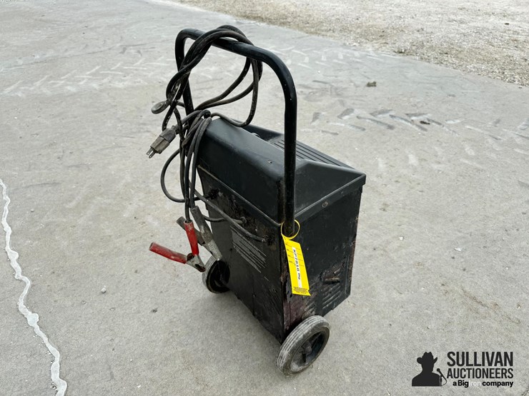 diehard-200.71460-battery-charger-/-engine-starter-image-5