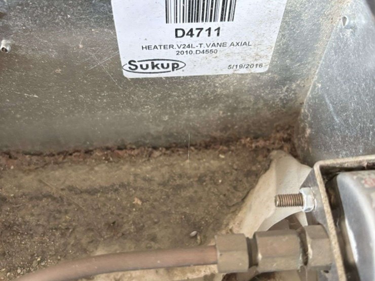 24”-sukup-liquid-propane-heater,-used-for-6-seasons-until-strom-in-’22-took-the-bin-away-image-6