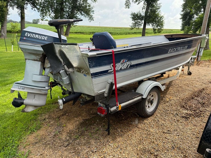 1988-sylvan-model-16bto-back-troller-fishing-boat-with-40hp-evinrude-2-stroke-engine-and-35lb-thrust-image-7